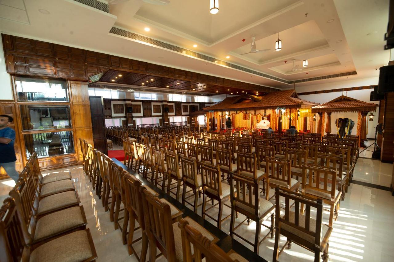 Hotel Guruvayur Darshan Экстерьер фото