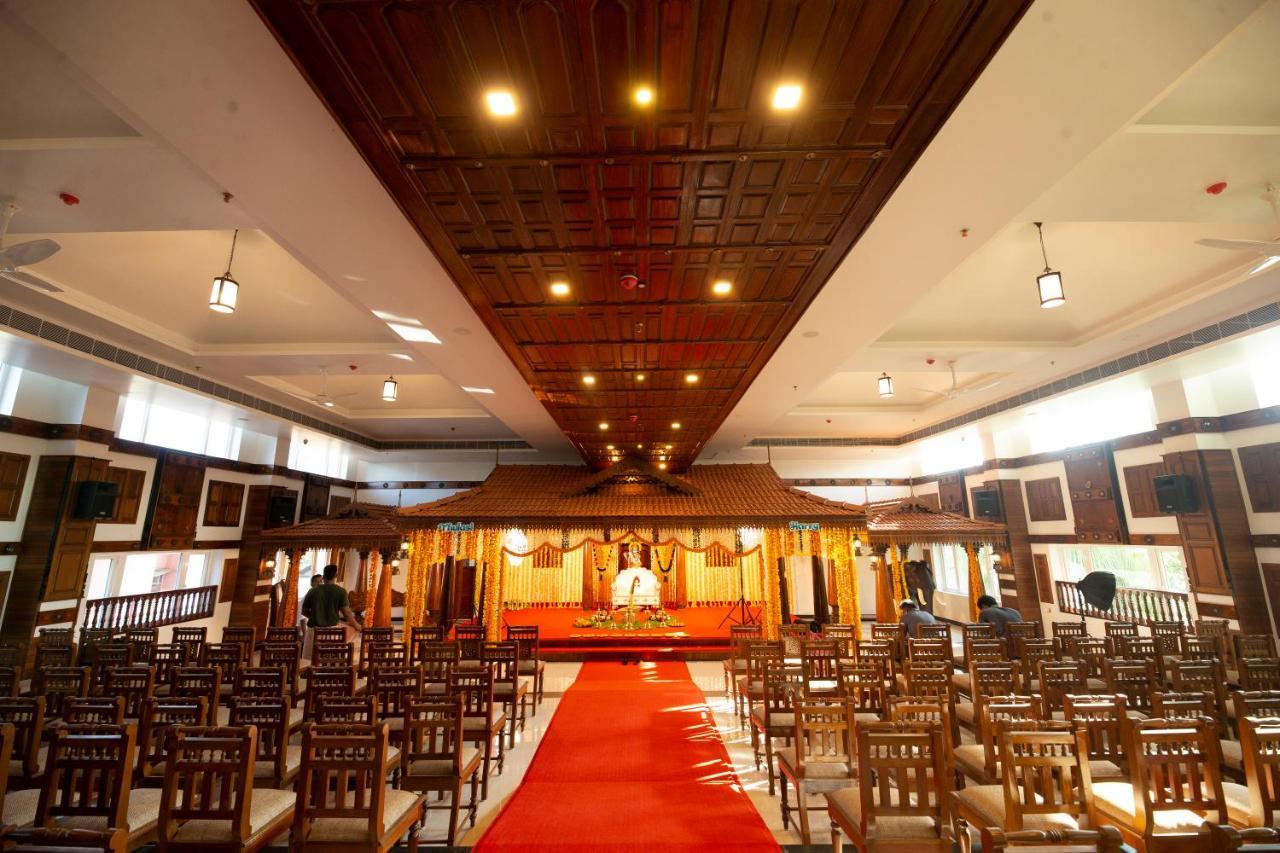 Hotel Guruvayur Darshan Экстерьер фото