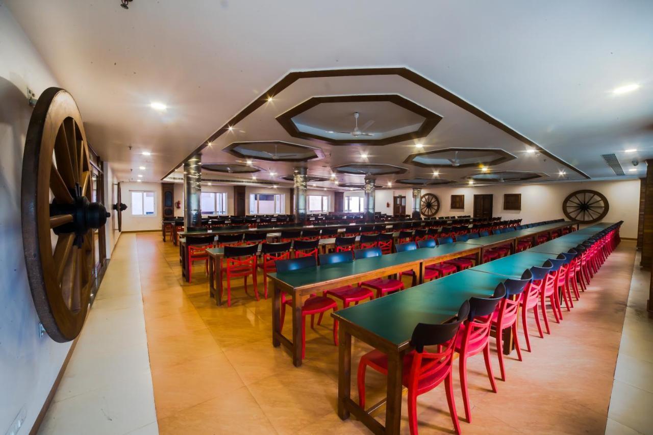 Hotel Guruvayur Darshan Экстерьер фото