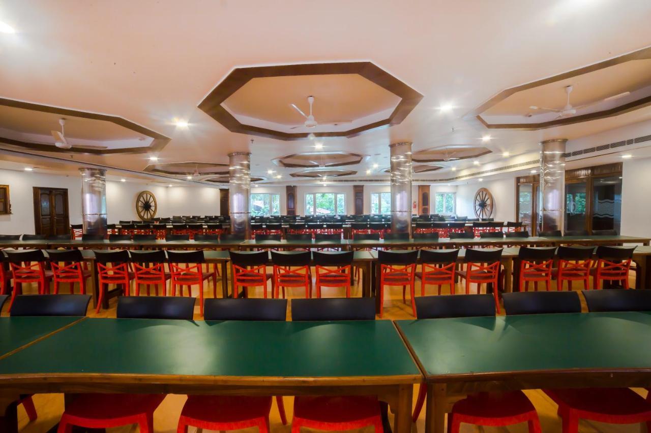 Hotel Guruvayur Darshan Экстерьер фото