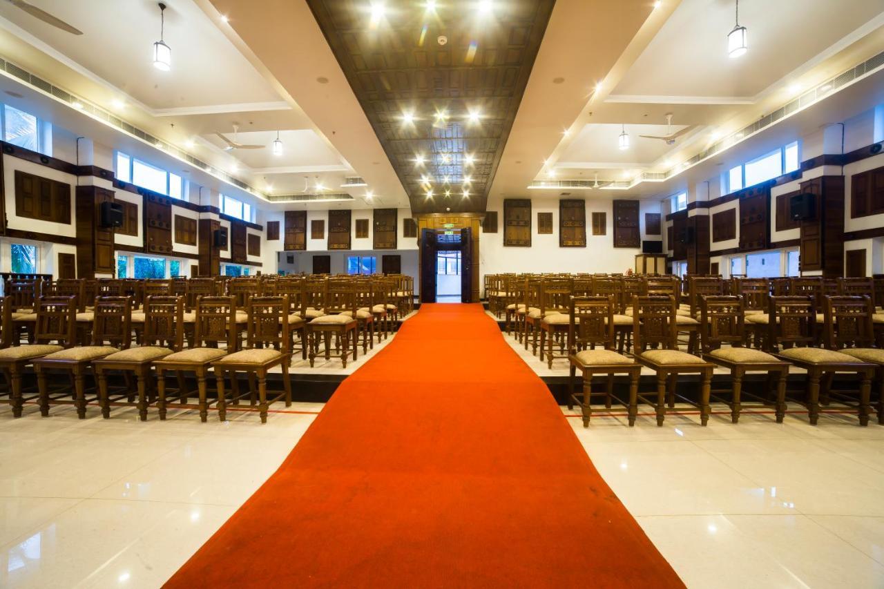 Hotel Guruvayur Darshan Экстерьер фото